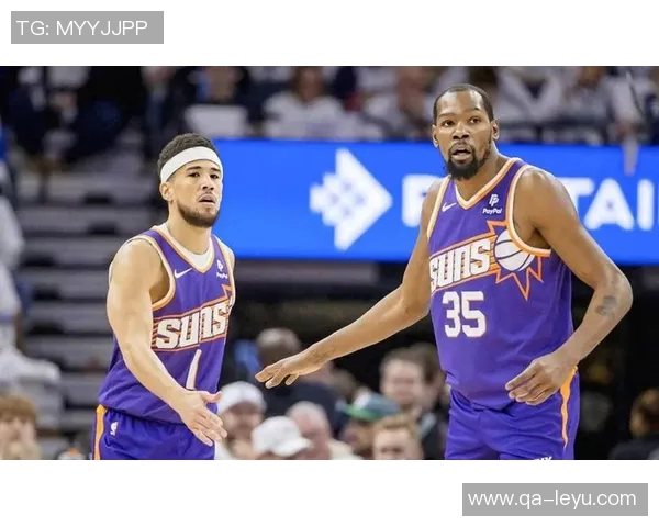 布克谈新赛季期待与责任感受领袖角色的重要性与挑战 布克谈新赛季期待与责任感受领袖角色的重要性与挑战