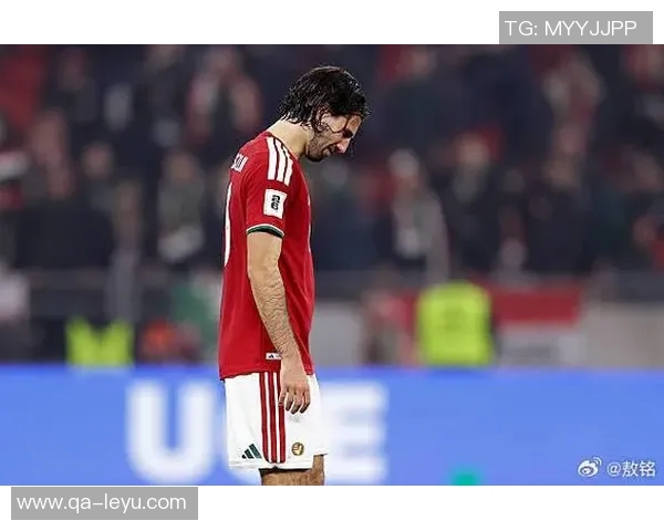 匈牙利队长索博赛后沉默无言感慨足球的不公与梦碎之痛 匈牙利队长索博赛后沉默无言感慨足球的不公与梦碎之痛