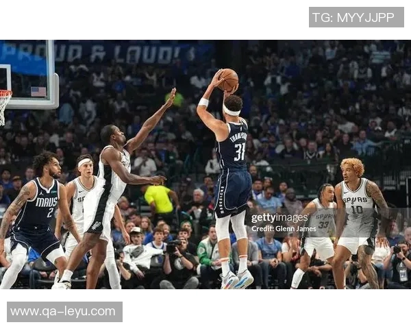 独行侠三分球命中率堪忧七名球员低于30克莱表现不佳仅264